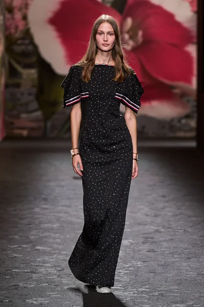 Look 36
